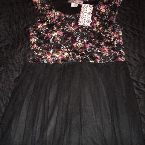 Cute black lace flower dress ADORABLE!!!!